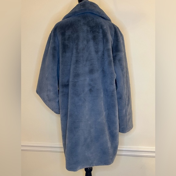 Lamarque Linnea Faux Fur Dusty Blue Buttery Soft Luxury Coat. Size Medium. - Picture 4 of 14